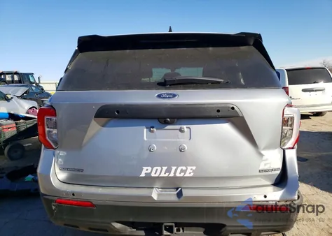 2024 Ford Explorer Police Interceptor z USA, uszkodzony, nr VIN 1FM5K8AB2RGA51126